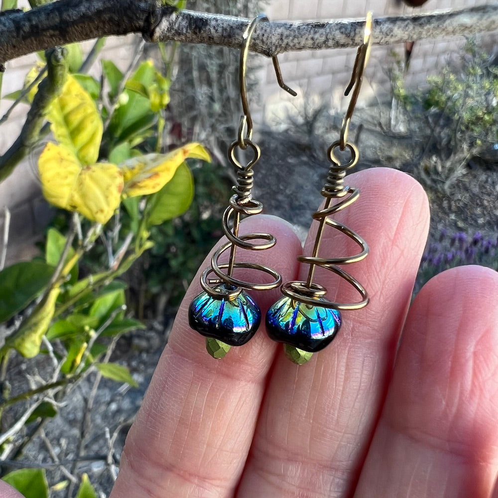 Bernd Offerings - Shroom With A View Earrings - Jet AB
